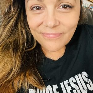 Meet your Posher, Suzette